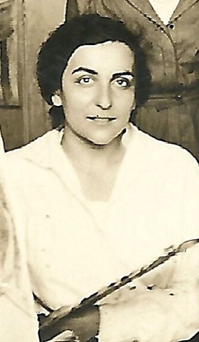 Η Ελένη Πασχαλίδου φοιτήτρια στη Σχολή Καλών Τεχνών